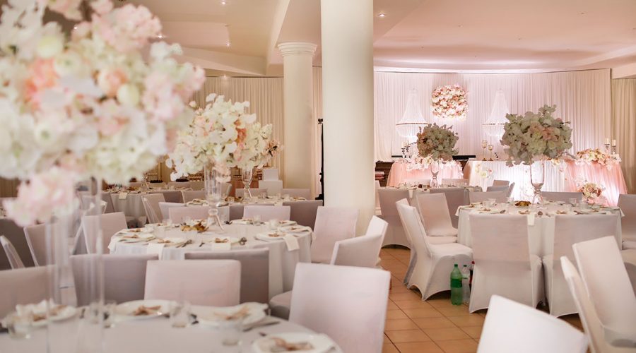 Buy flowers in bulk 1 Aurora Flower Shop, Same day delivery in GTA. Buy flowers in bulk